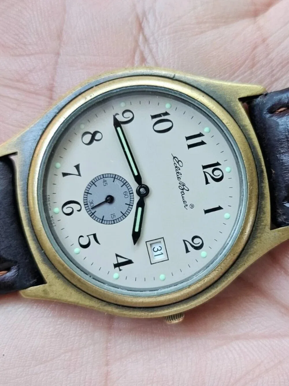 Vintage Eddie Bauer Men Wristwatch Analog Quartz Date Calendar Wrist Watch